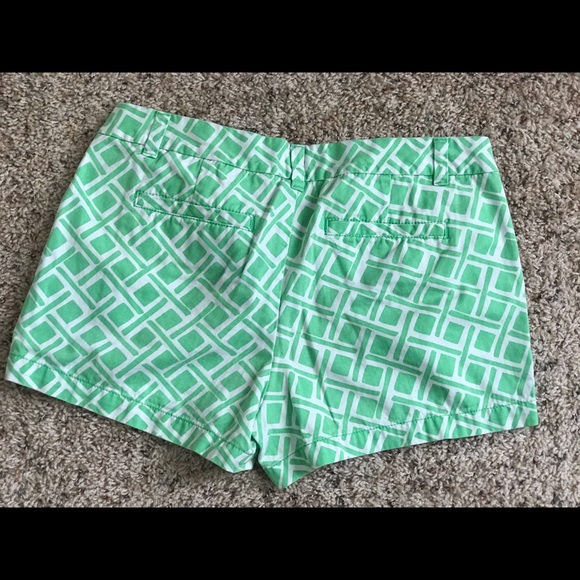 Springtime Green Shorts - Picture 2 of 3